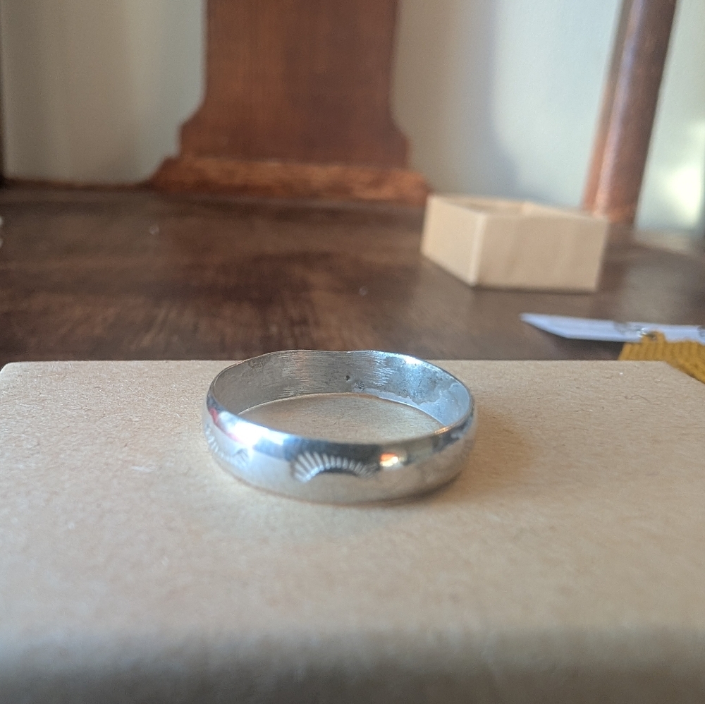 Miskwill Silver Ring